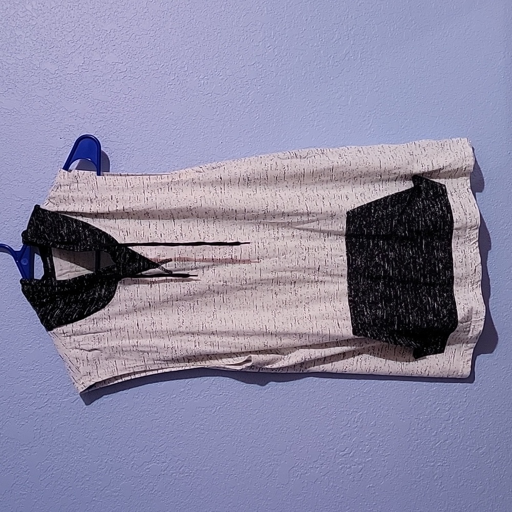 Hooded tank Medium